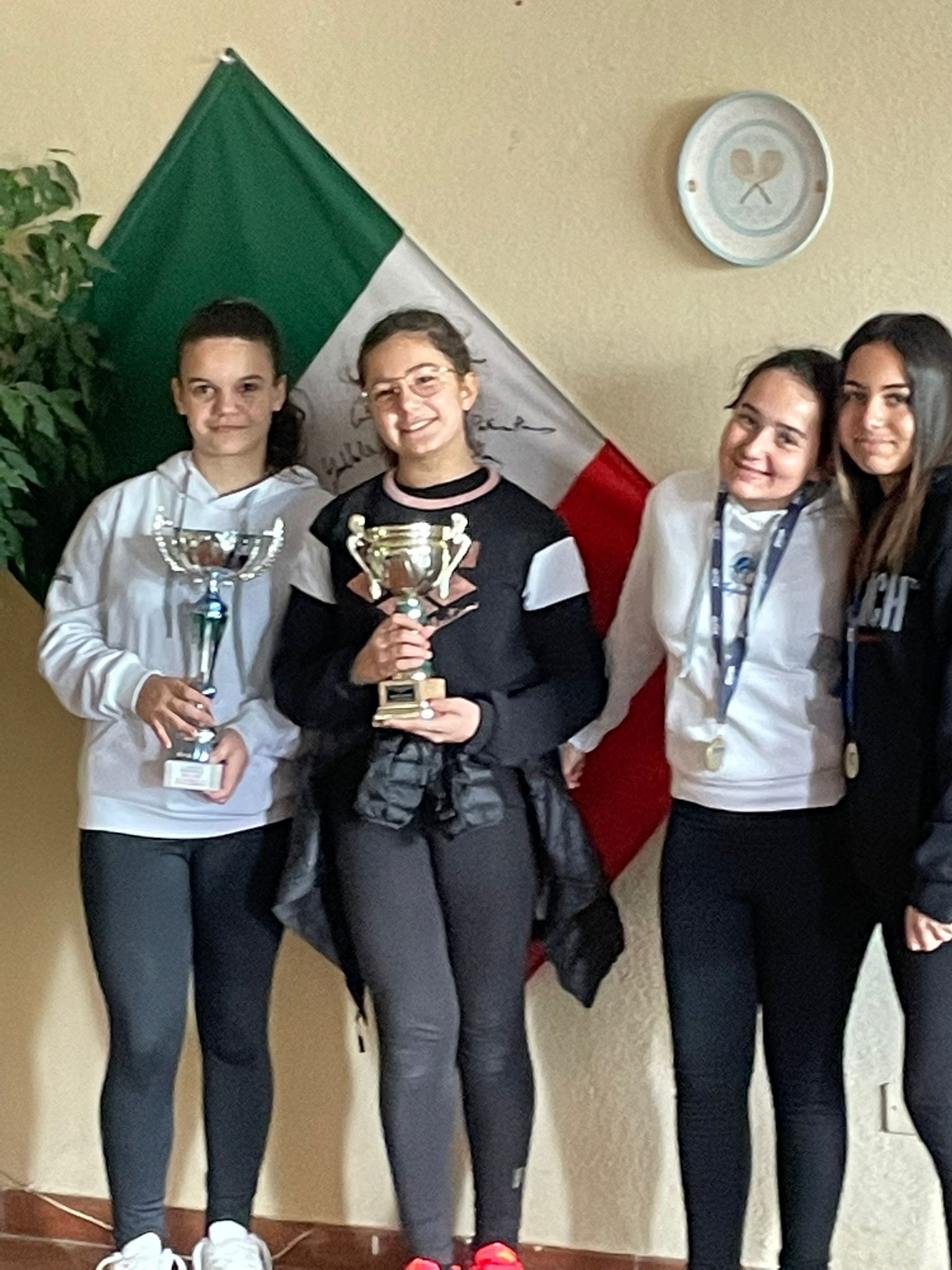 FOTO 1 PROGETTO RACCHETTE IN CLASSE